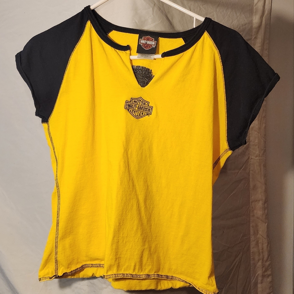 Black and Yellow Vintage Woman's Harley Davidson shirt